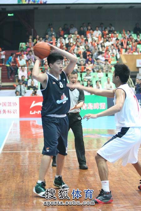 以他的一套 以他的一套